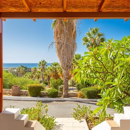 Lela Tria Villa *