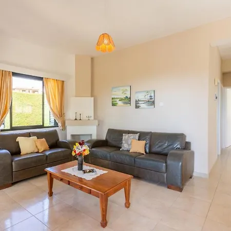 Villa Lela Tria Paphos