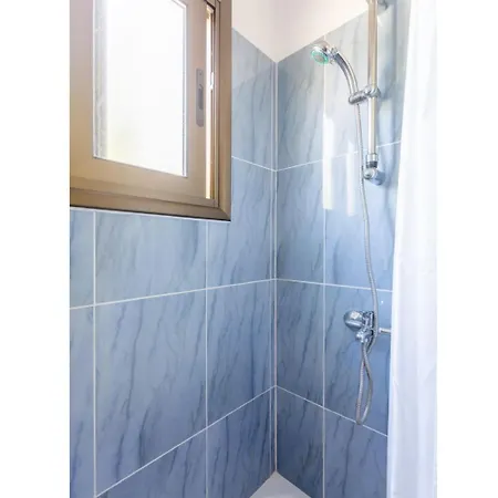 Lela Tria Villa Paphos