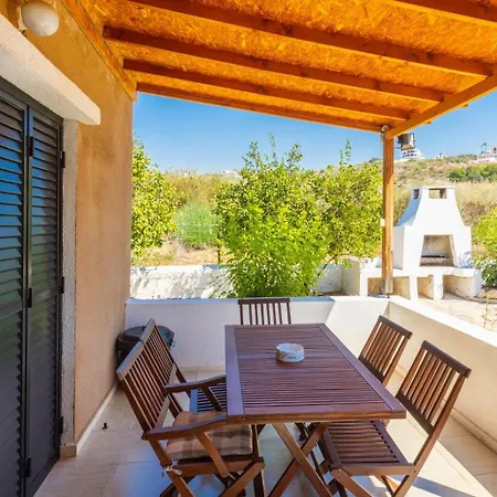 Lela Tria Paphos