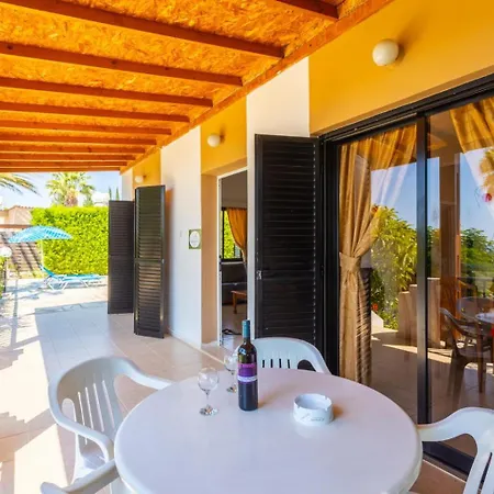 Lela Tria Paphos